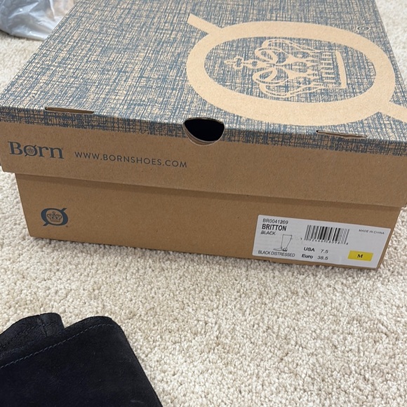 Women’s Born Britton Boots - Picture 6 of 7